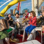 v.l.n.r. Irene Himpsl, XAver Maria Hipsl, Ludwig Himpsl, Franz Himpsl, Matthias Schriefl, Franz Himpsl jr, FLorian Mayrhofer © Foto: Mathias Ditscherlein